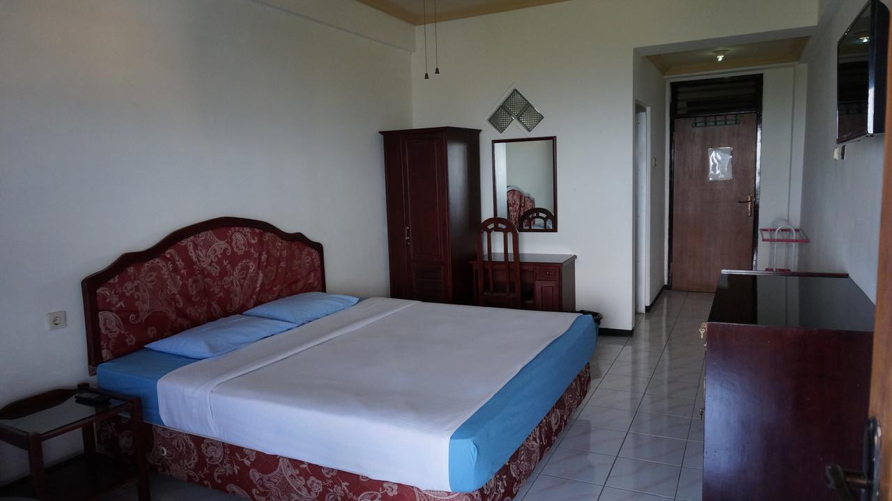 Hotel Surya Indah Batu Malang Zewnętrze zdjęcie